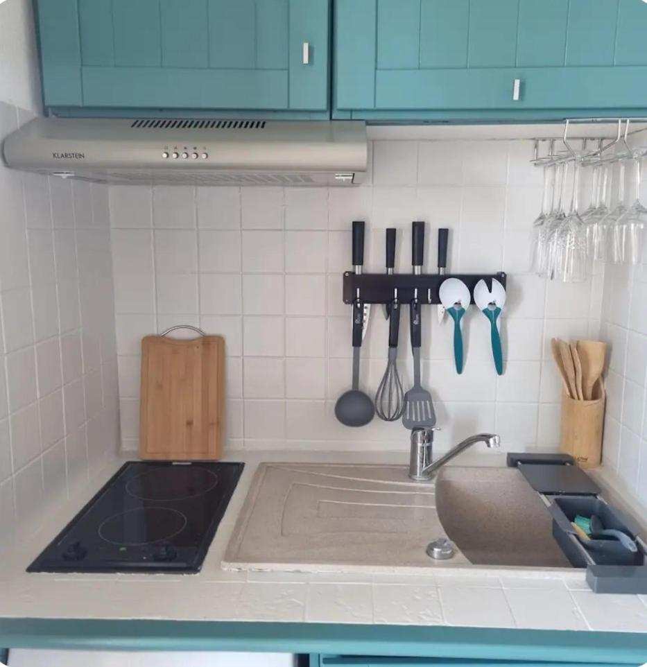 Apartament Gemuetliches Studio, Pool, Parkplatz. Ohne Vis-A-Vis. Fréjus Zewnętrze zdjęcie